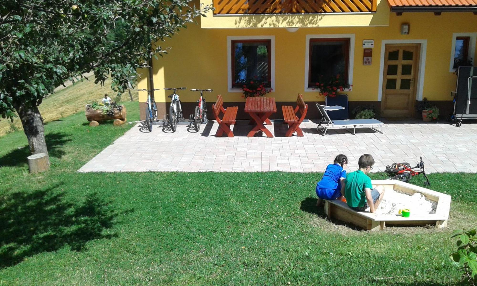 Apartments Organic Tourist Farm Gradisnik Prevalje Zewnętrze zdjęcie