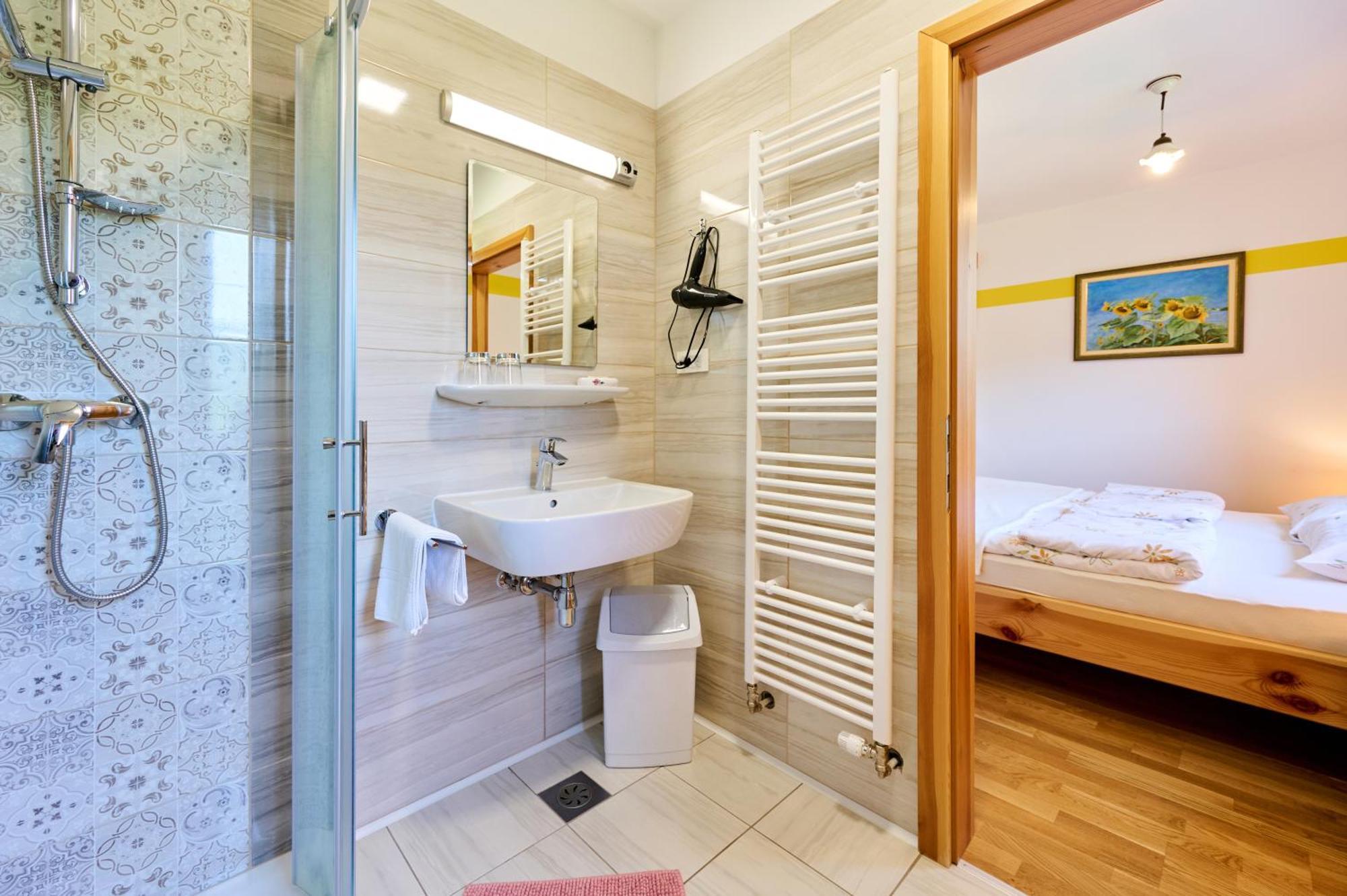 Apartments Organic Tourist Farm Gradisnik Prevalje Zewnętrze zdjęcie