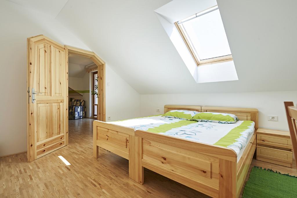 Apartments Organic Tourist Farm Gradisnik Prevalje Zewnętrze zdjęcie